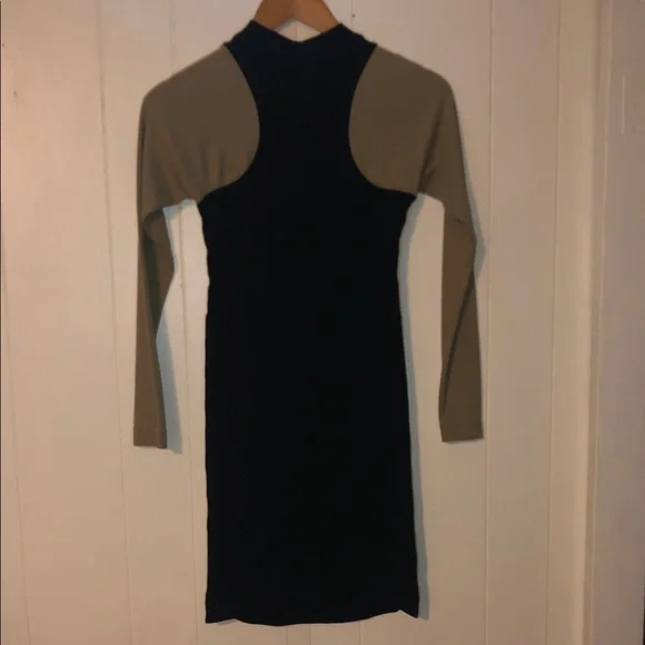 Nike Air Black and Olive Long Sleeve Dress - Picture 6 of 6
